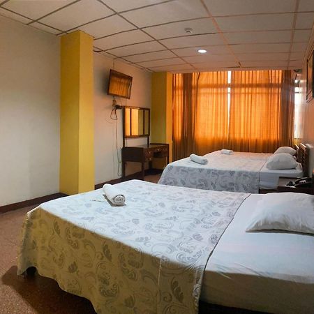 Hotel Andes Inn Гуаякиль Экстерьер фото