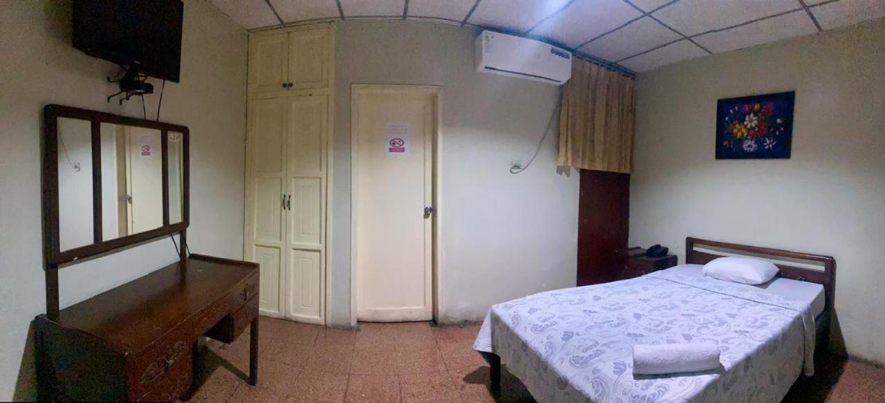 Hotel Andes Inn Гуаякиль Экстерьер фото